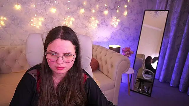 SophieDreamss: онлайн-секс-чат