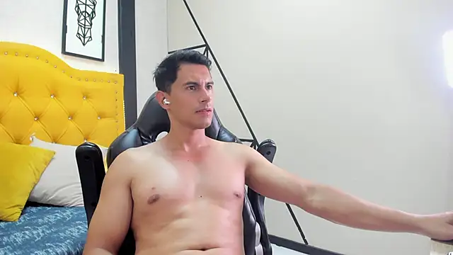 Mike_Conors live XXX chat