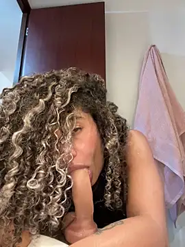 Chat +18 de Belkaj ao vivo