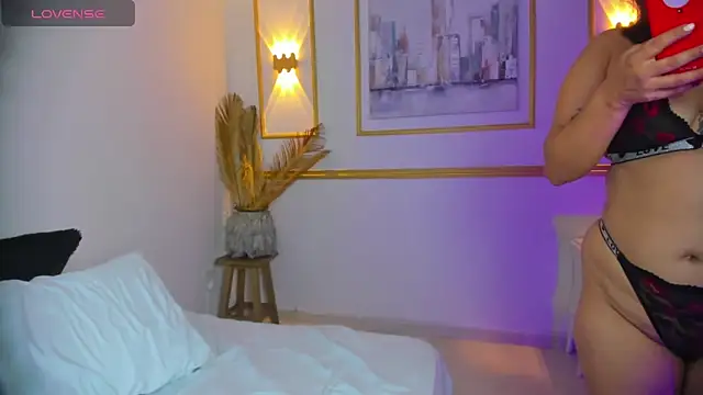 lia_sexx19n Live XXX chat