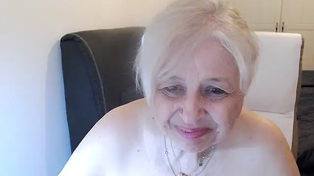 SusiLifeXXX webkamerás műsora