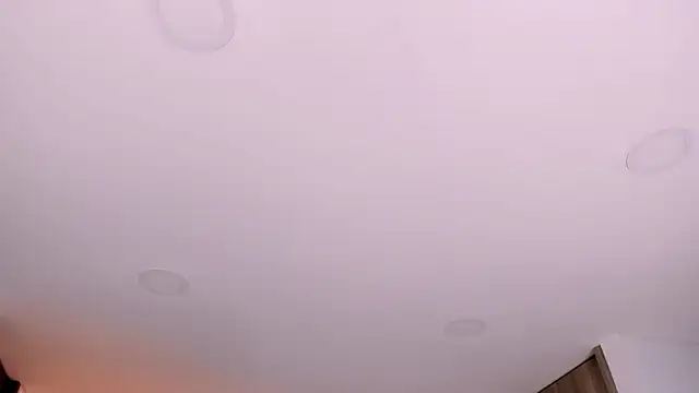 NikaVelvet1 Adlı Modelin Canlı XXX Sohbeti