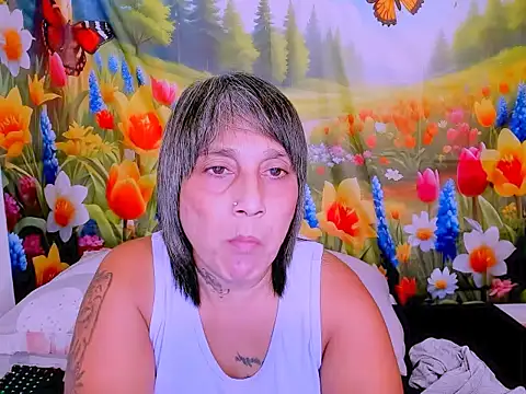 indianroxy Adlı Modelin Canlı XXX Sohbeti