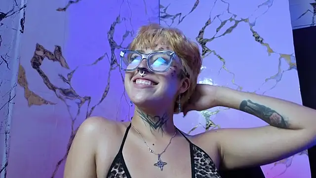 Rebeka-baker 现场XXX聊天