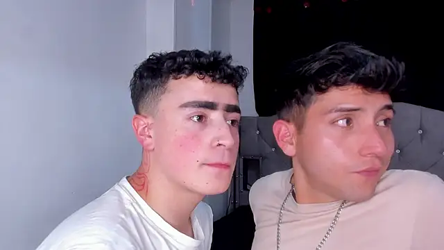 Show webcam de naughtysalomon__