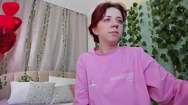 Love_is_Lola: онлайн-секс-чат