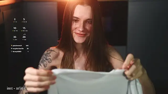 Arlitik Live XXX Chat