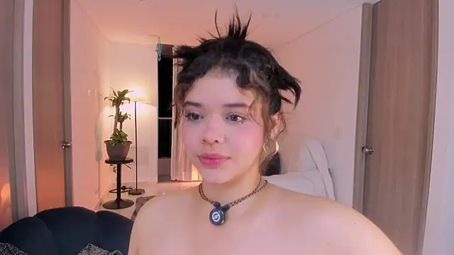 Chat +18 de NikaVelvet1 ao vivo