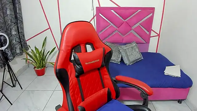 stNatashaBrunette live XXX chat