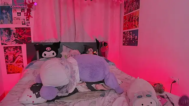 MissCurvyTopのライブXXXチャット