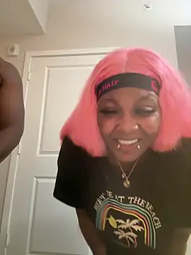 Show modela makeherfeelg na web-kameri