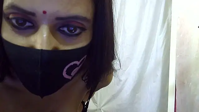 Pramila-Manish live XXX chat