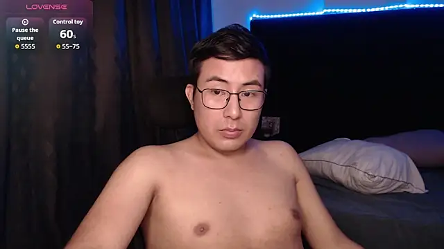 andrewmhilton_ Show Webcam