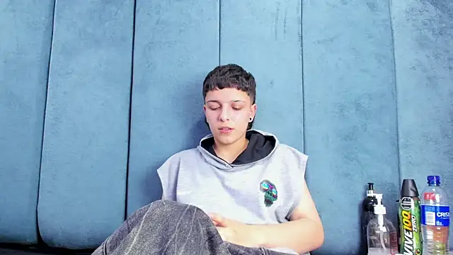 Megan_Thompson_: απευθείας συνομιλία ΧΧΧ