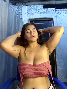 SexyFriends_ 现场XXX聊天