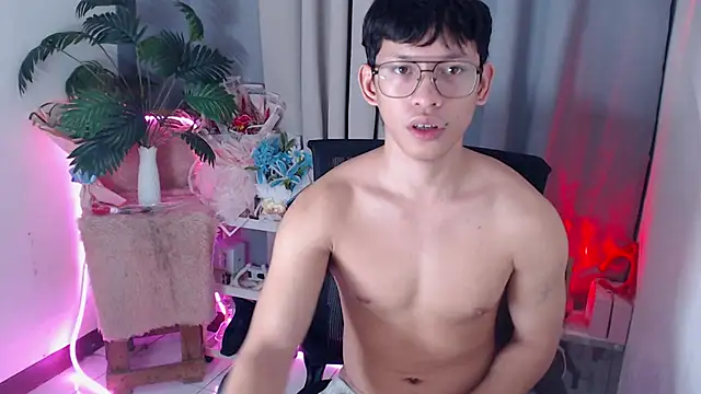 pinkcock_froi2305 Show Webcam