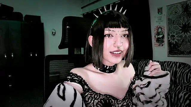 roxy_toxic Adlı Modelin Canlı XXX Sohbeti