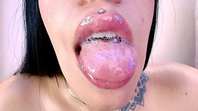 catte_jensen Chat XXX in diretta