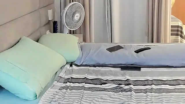 Show de RipMyUnderwear na webcam