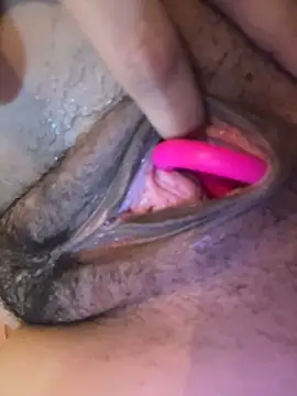 SQUIRTINGQUEEN11 élő XXX-chatje