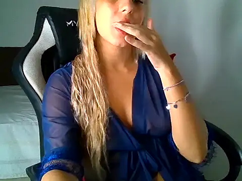 mayhots 现场XXX聊天