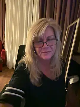 Chatroom XXX en direct de Lenaxox