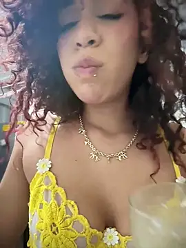 Woo_isDaphnen Live XXX chat