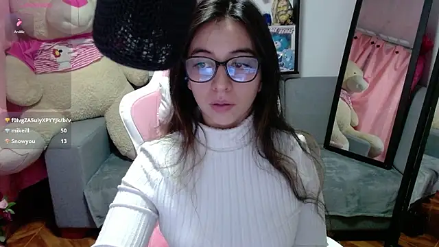 Maggie_Fox3 élő XXX-chatje