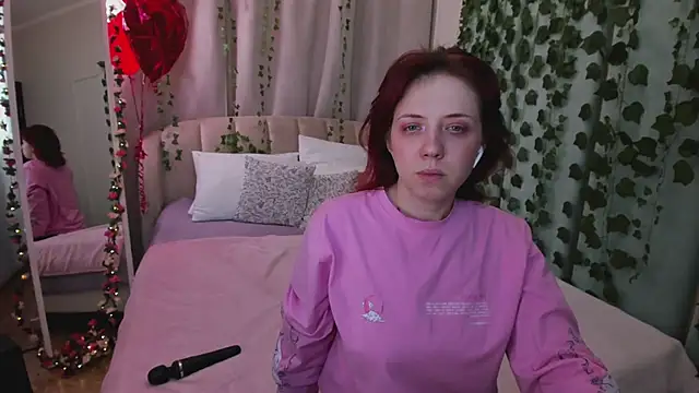 Chatroom XXX en direct de Love_is_Lola