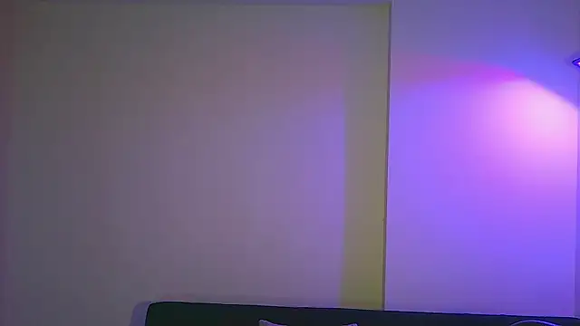 Chat XXX en directo de Yuliennegg