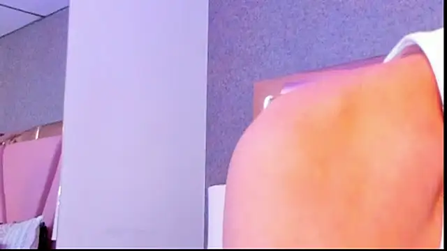 KylieMonnett Pertunjukan Webcam