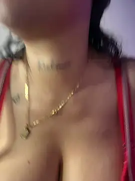 XXX chat uživo modela Miia__Taylor