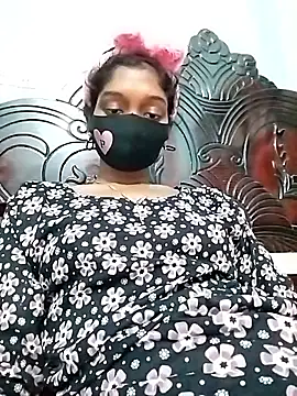 โชว์เว็บแคมของ Urmi-2