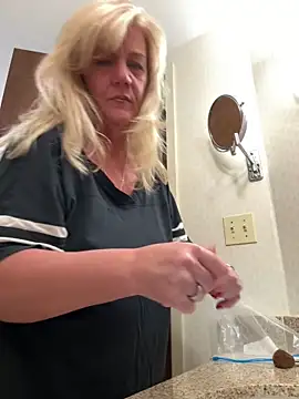 LenaxoxのライブXXXチャット