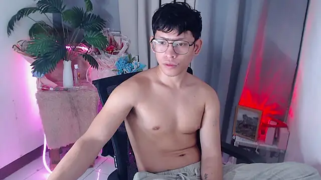 pinkcock_froi2305 Show Webcam