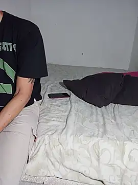 KarameloVzla's Live XXX Chat