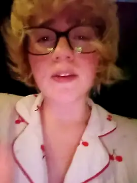 mcjbgfhgjhiiilllufjyf Chat XXX live