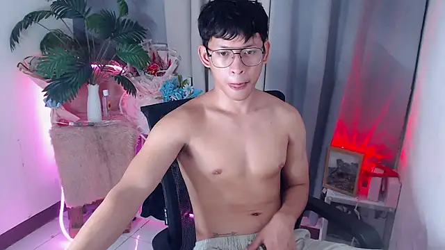 pinkcock_froi2305: διαδικτυακό σόου στην κάμερα