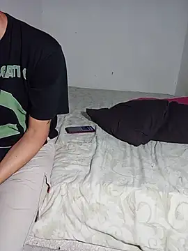 Chat +18 de KarameloVzla ao vivo