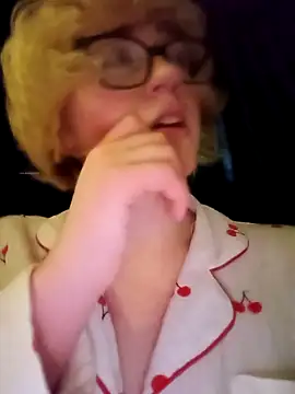 Živý XXX chat mcjbgfhgjhiiilllufjyf