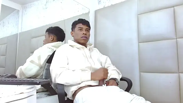 TonnyMarck Adlı Modelin Web Kamerası Şovu