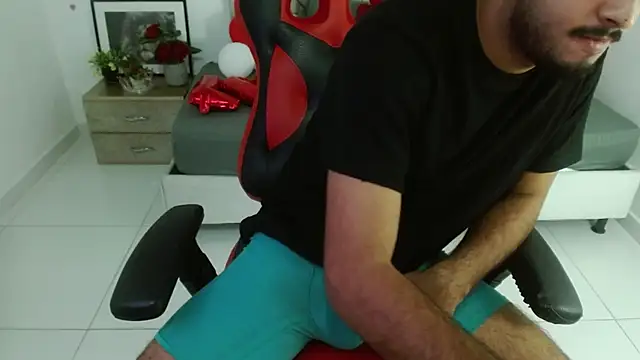 mister_fox723 Show in webcam