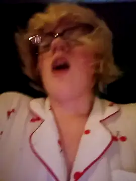 Онлайн чат XXX mcjbgfhgjhiiilllufjyf