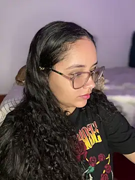 CurlyGirl_1 Live XXX-chat