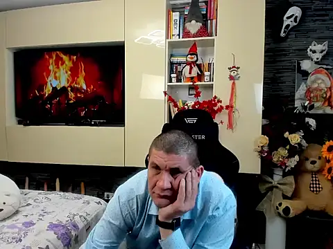 SpartacusDaddy48 Live XXX-Chat