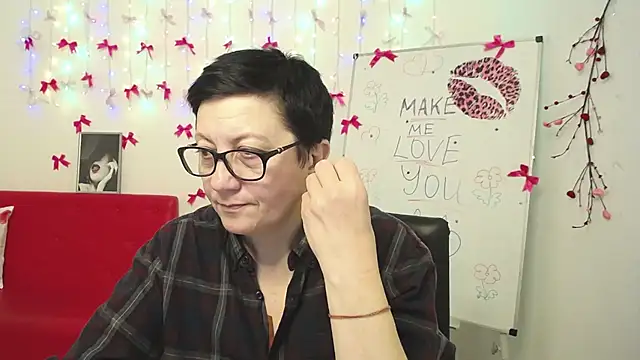 EmilyL0ve Live XXX-Chat