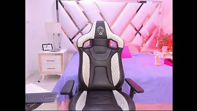 Chat +18 de tatiana__ayala ao vivo