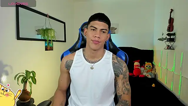 Damian_latinxxx Adlı Modelin Canlı XXX Sohbeti