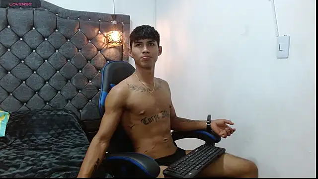 Chat XXX en directo de luka_big18