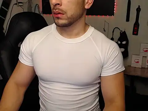 Chatroom XXX en direct de bayronfit